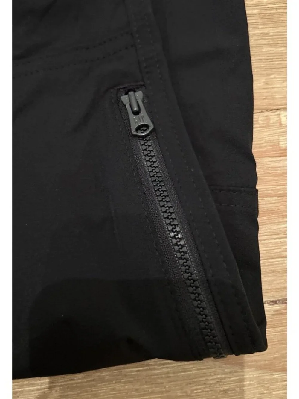 Gap Performance Warm Up Track Pants Windbreaker Boys XXL (14-16) NEW
